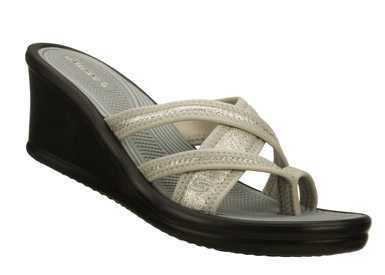 skechers toe ring sandals